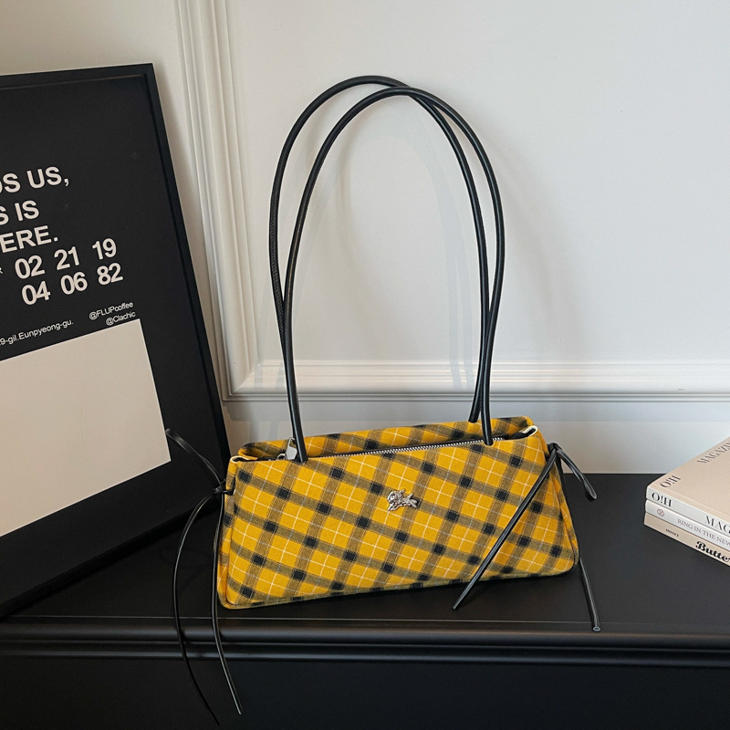 Luxury Bags That Are Affordable - حقائب يد عصرية من المايكروفايبر بتصميم