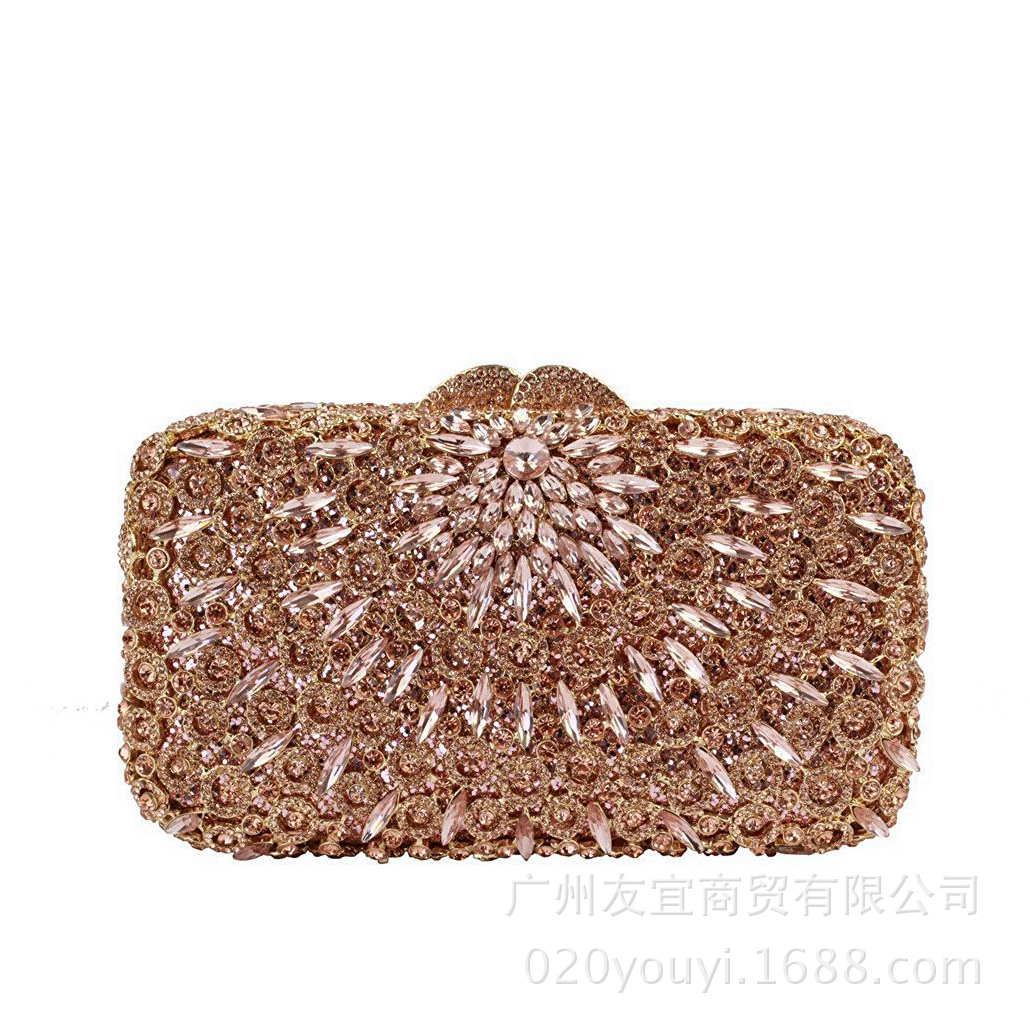 Luxury Bags That Are Affordable - حقيبة عشاء فاخرة ماسية مجوفة للنساء