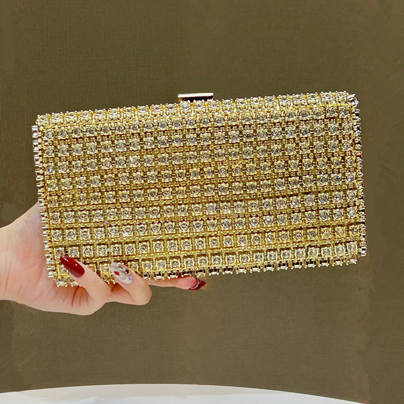 Luxury Bags Reseller - حقيبة سهرة نسائية فاخرة مرصعة بالكامل