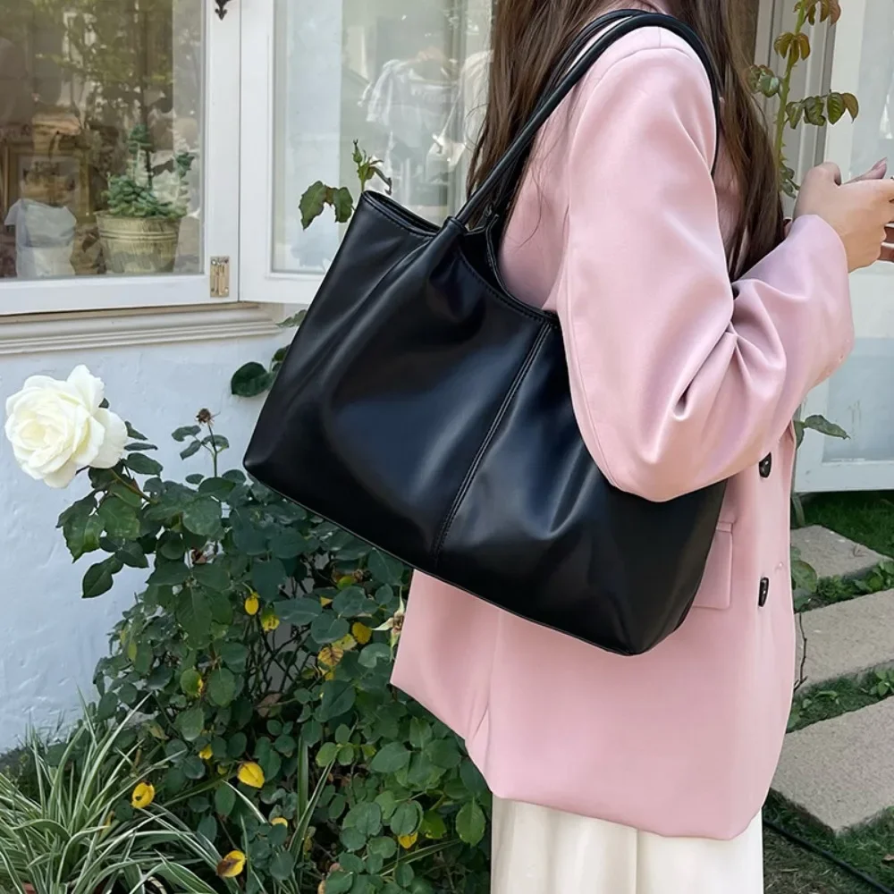 Luxury Bags That Are Vegan - نباتي بو الجلود حمل الحقائب النسائية