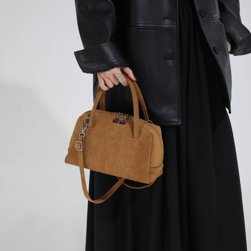 Leftside المرأة حقيبة كتف صغير - مراجعة Luxury Bags Trend 2025 وسعره
