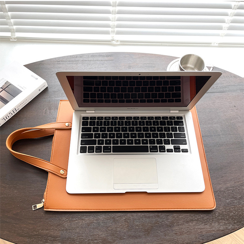 حقيبة لابتوب فاخرة بتصميم مخصص - مراجعة Luxury Bags Office وسعره