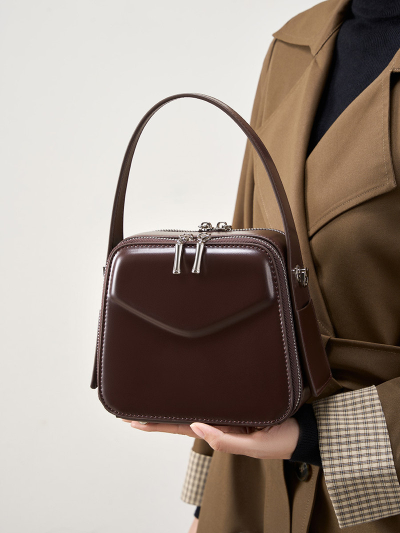 2025 أنثى فاخرة مصمم جودة عالي - مراجعة Luxury Bags Trend 2025 وسعره