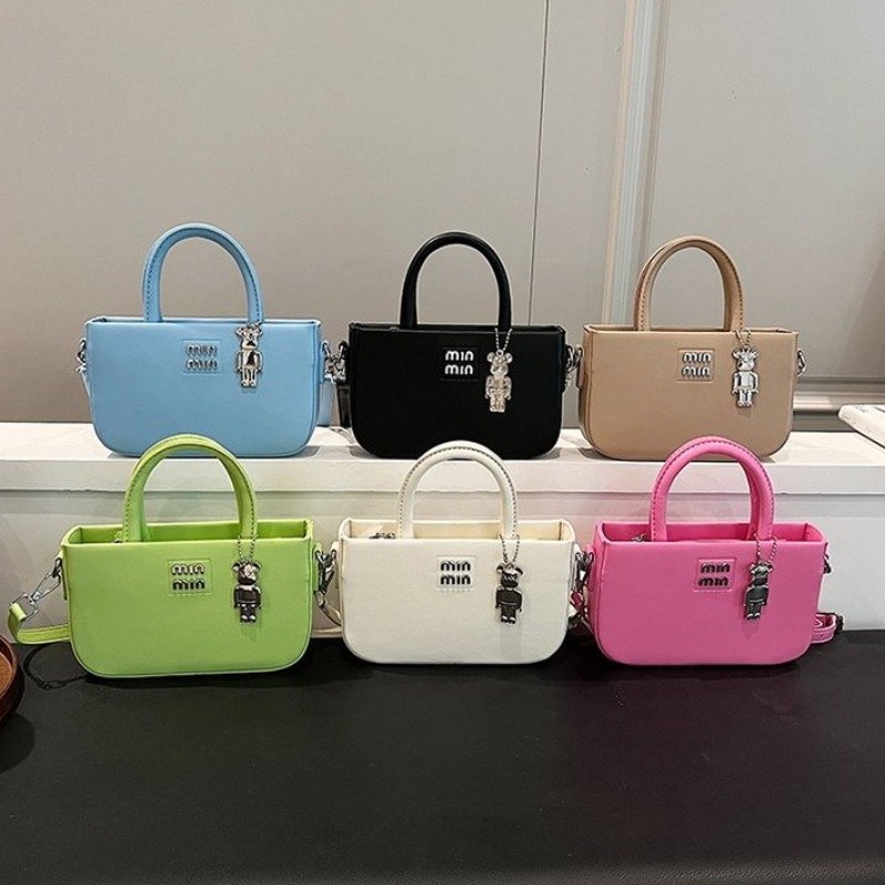 حقيبة حفاضات فاخرة بتصميم بسيط - مراجعة Luxury Bags Best وسعره