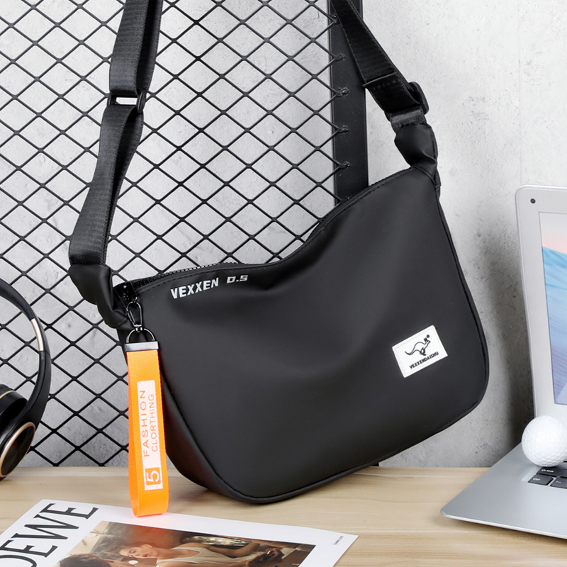 حقيبة كتف رجالية من الجلد الصن - مراجعة Luxury Bags Office وسعره