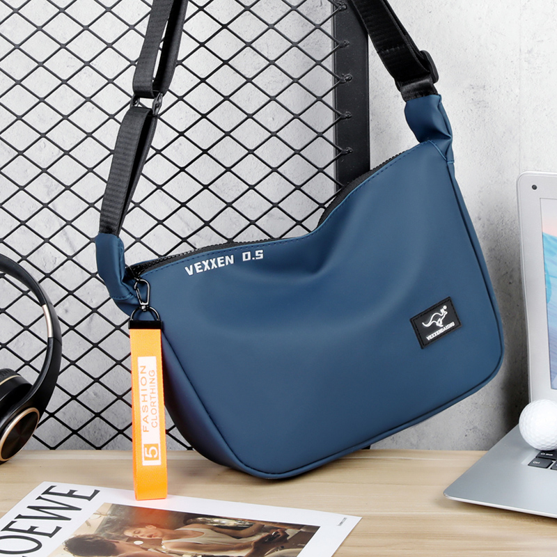 حقيبة كتف رجالية من الجلد الصن - مراجعة Luxury Bags Office وسعره