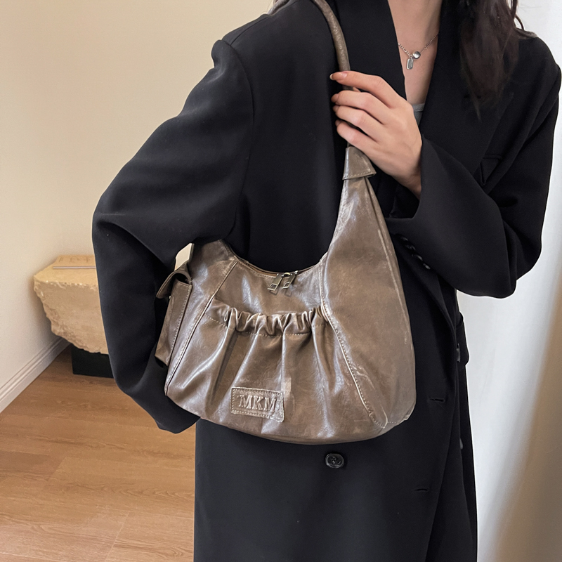 حقائب كتف عتيقة للنساء تصميم م - مراجعة Luxury Bags Big وسعره