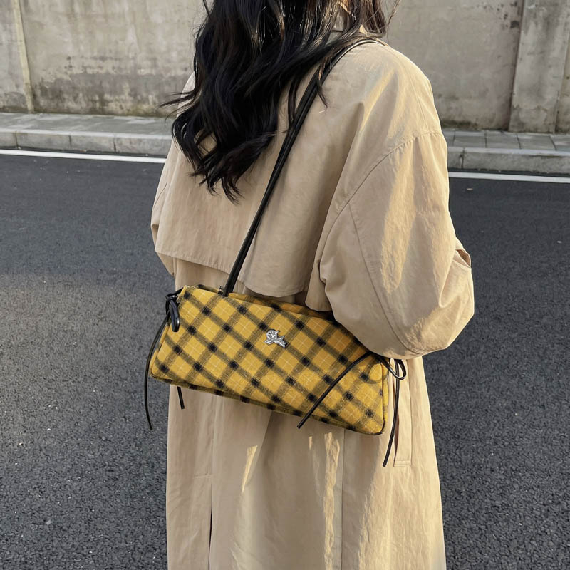 حقائب يد عصرية من المايكروفايب - مراجعة Luxury Bags That Are Affordable وسعره