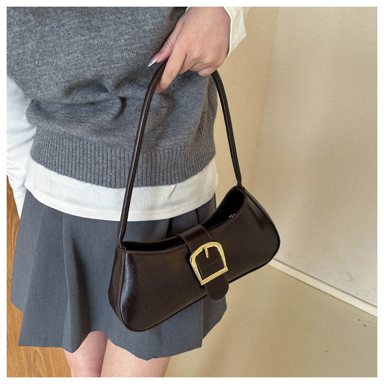 حقيبة كتف فاخرة جديدة 2026 من  - مراجعة Luxury Bags That Are Vegan وسعره
