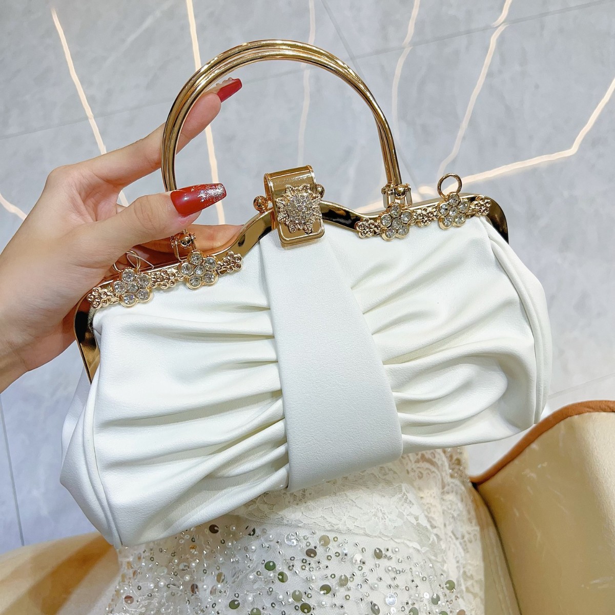 2025 الفاخرة الراقية سحابة الم - مراجعة Luxury Bags Trend 2025 وسعره
