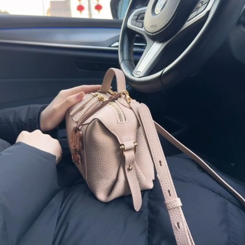 حقيبة بوسطن نسائية بسيطة وواسع - مراجعة Luxury Bags Big وسعره