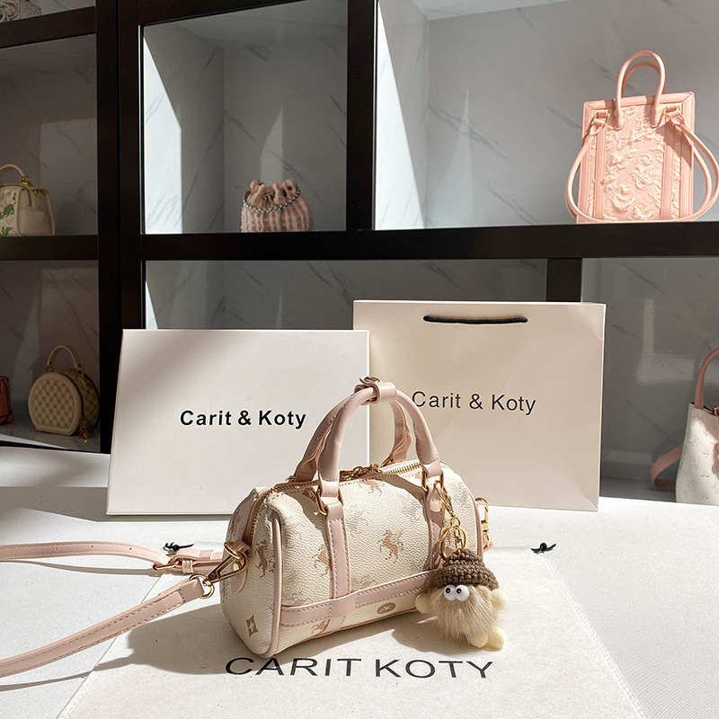 حقيبة حفاضات أنيقة وفاخرة للنس - مراجعة Luxury Bags Women Brands وسعره