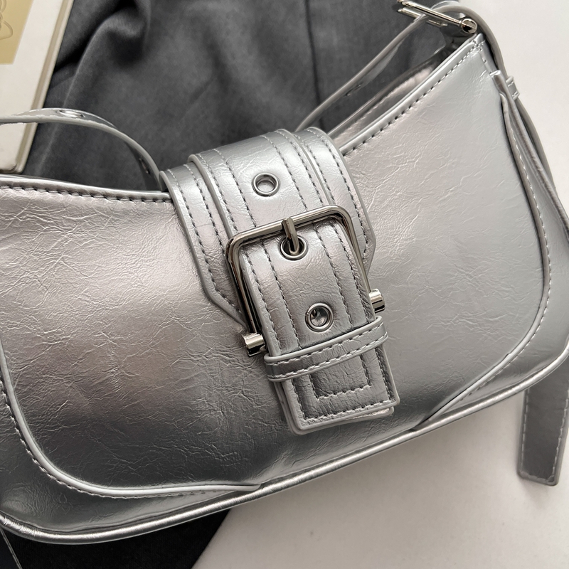 حقائب كتف نسائية من Vsper بلون - مراجعة Luxury Bags That Are Vegan وسعره