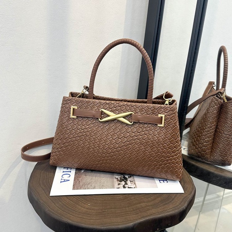 حقيبة يد نسائية أنيقة بتصميم ك - مراجعة Luxury Bags Best وسعره