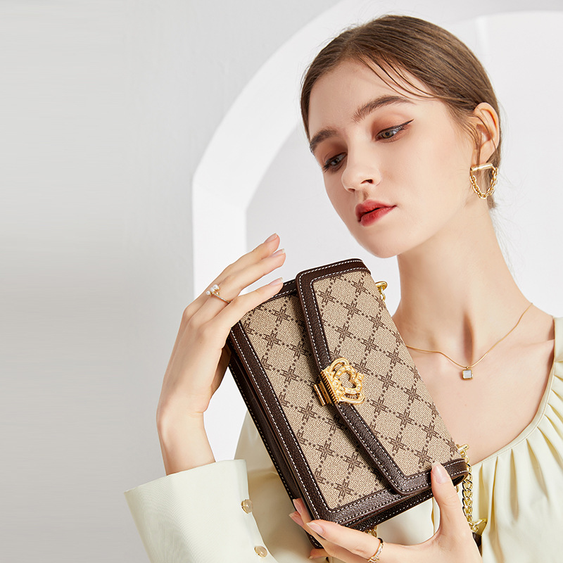 حقيبة حفاضات فاخرة للنساء من ت - مراجعة Luxury Bags Best وسعره