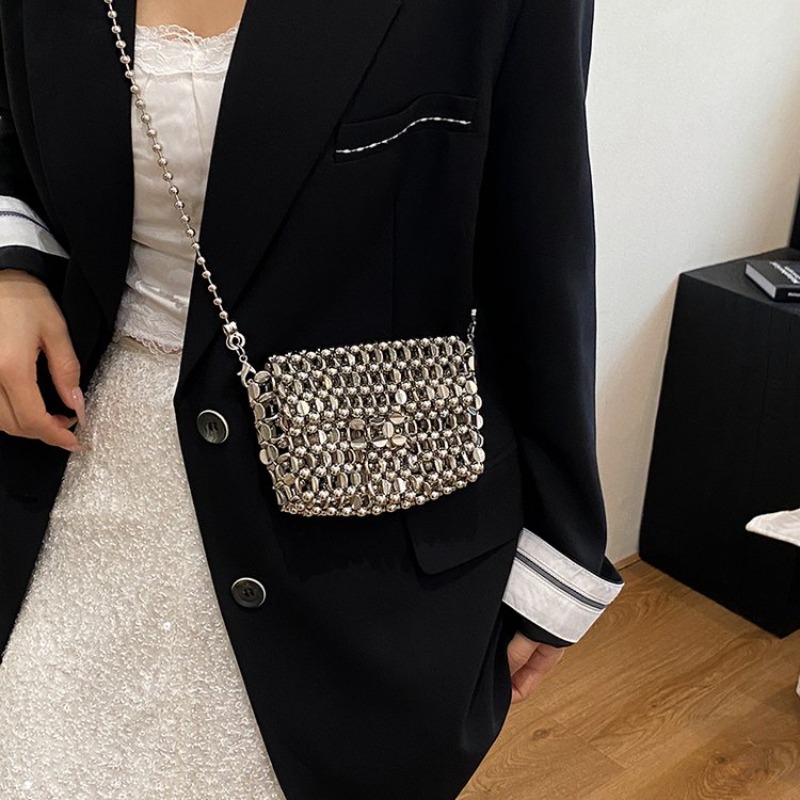 حقائب سهرة فاخرة من الجلد الصن - مراجعة Luxury Bags Trend 2025 وسعره